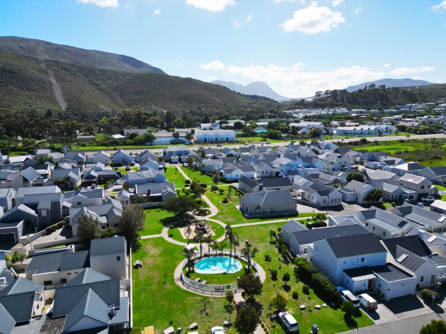 3 Bedroom Property for Sale in Sandbaai Western Cape